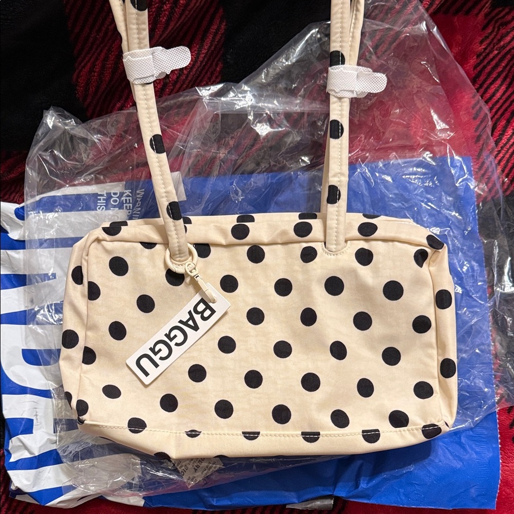 BAGGU Beige Polka Dot Shoulder Bag Small bowler